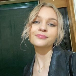 Meet your Posher, Lily